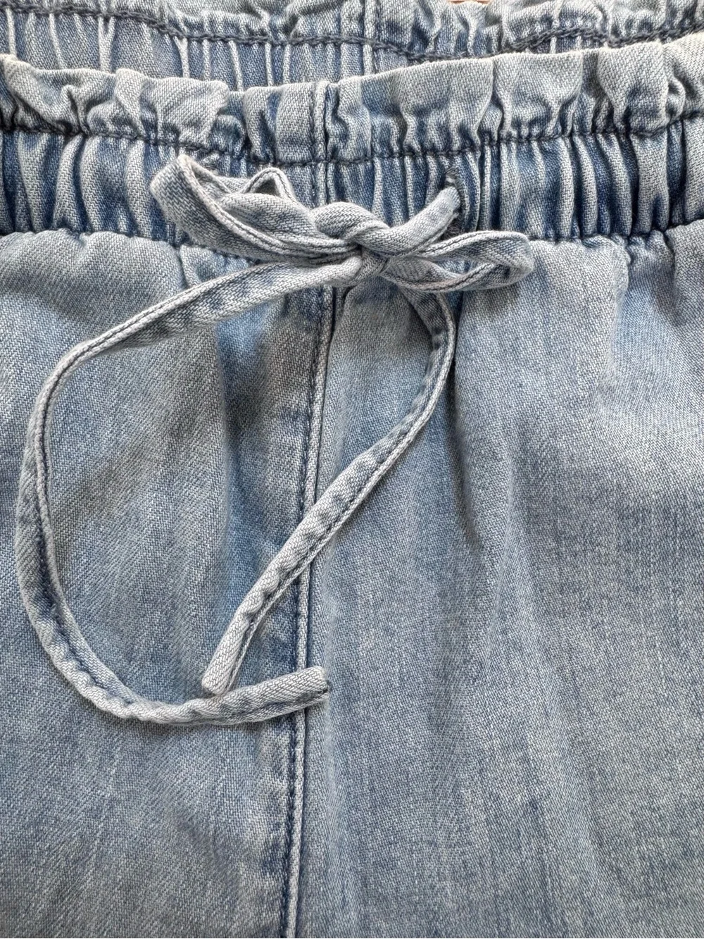 American Eagle Chambray Drawstring Dolphin Hem Shorts XS Lightweight